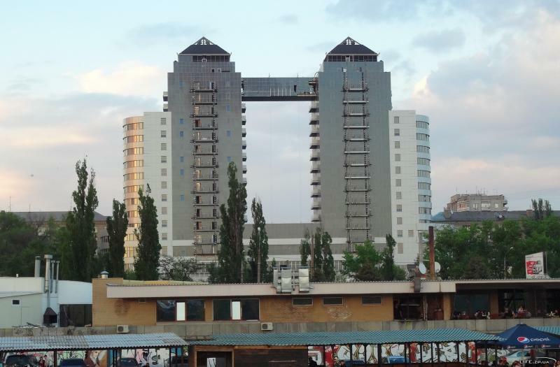 Запорожье, Тбилисская ул., 17