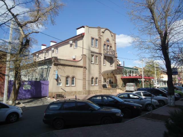 Херсон, Ярослава Мудрого ул., 46