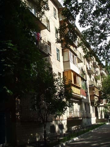 Київ, Василя Жуковського пров., 15