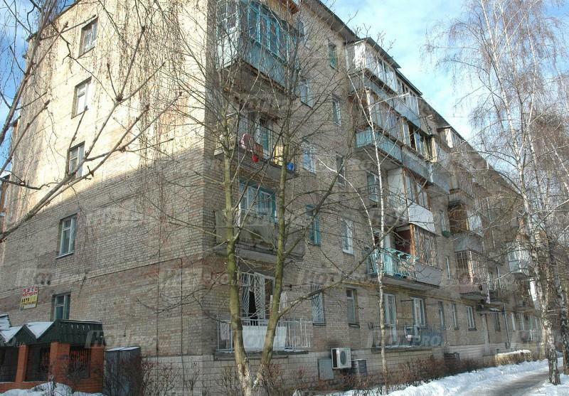 Київ, Василя Жуковського пров., 15