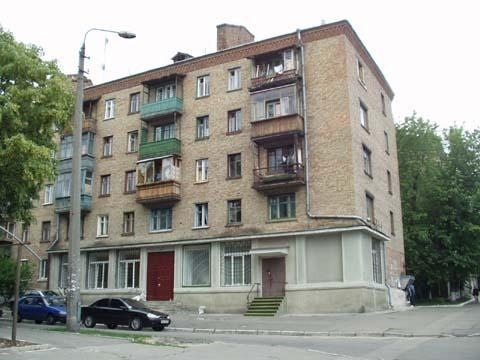 Киев, Васильковская ул., 25/17