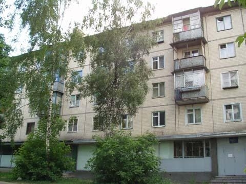 Киев, Бурмистенко ул., 11