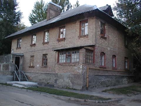 Киев, Вавиловых ул., 14/13