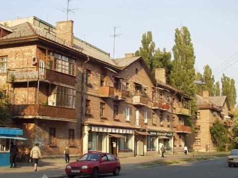 Киев, Приорская ул., 13