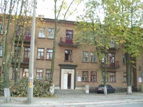 Київ, Пріорська вул., 6