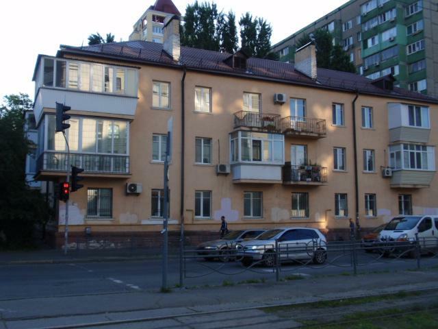 Киев, Приорская ул., 17