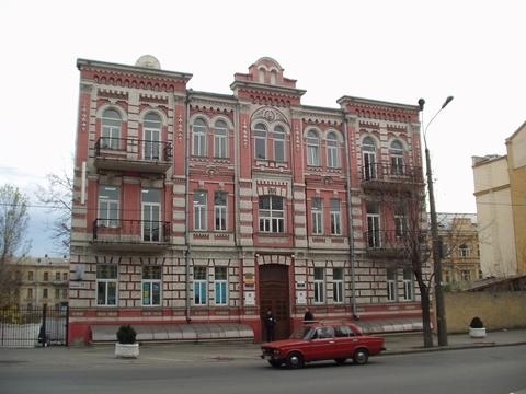 Киев, Жилянская ул., 19