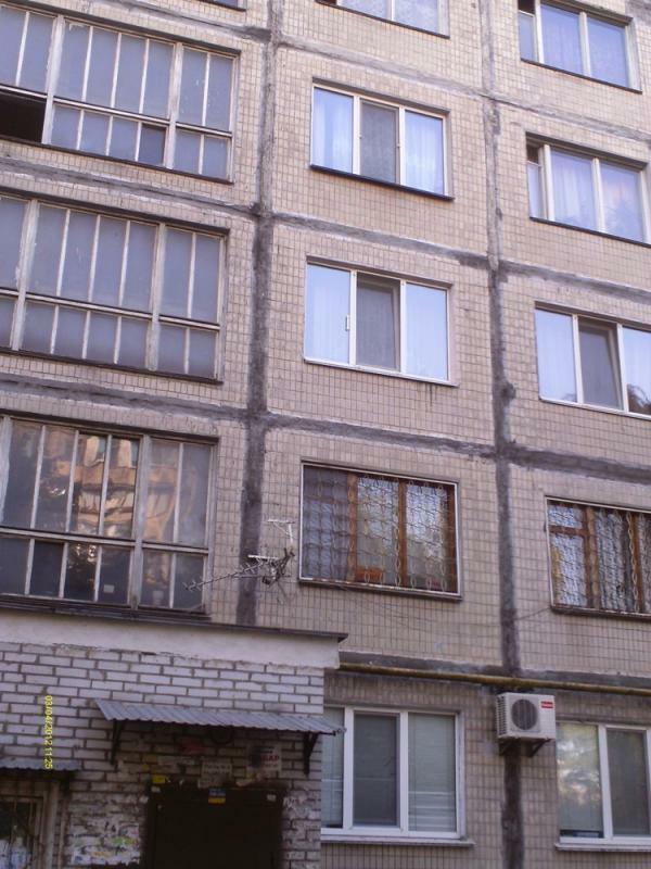 Київ, Зодчих вул., 54