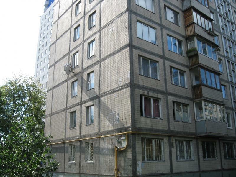 Київ, Зодчих вул., 54