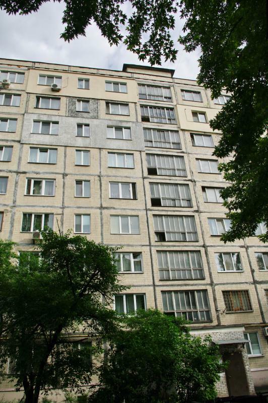 Київ, Зодчих вул., 54