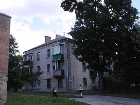 Киев, Ивана Крамского ул., 19