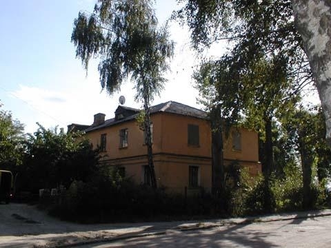 Київ, Зодчих вул., 76