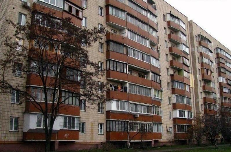 Київ, Декабристів вул., 5Б