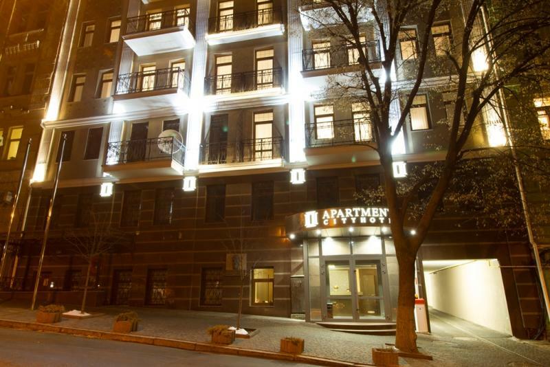 Київ, Гоголівська вул., 8