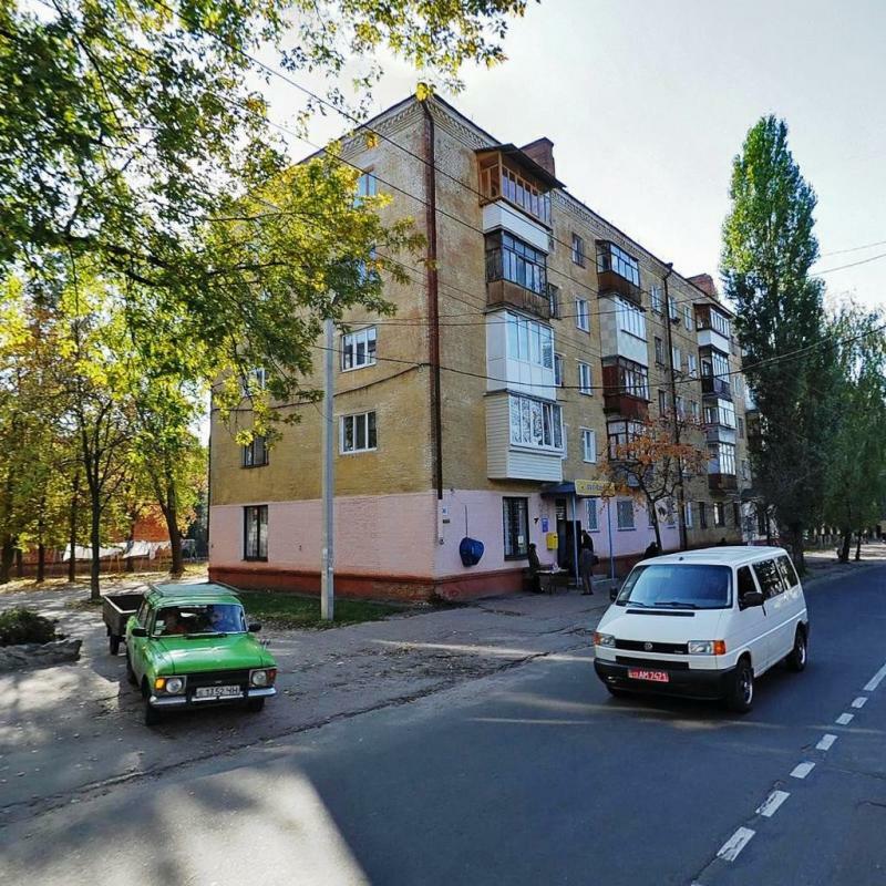 Чернігів, Толстого вул., 96