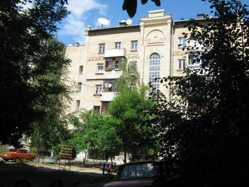 Київ, Введенська вул., 5