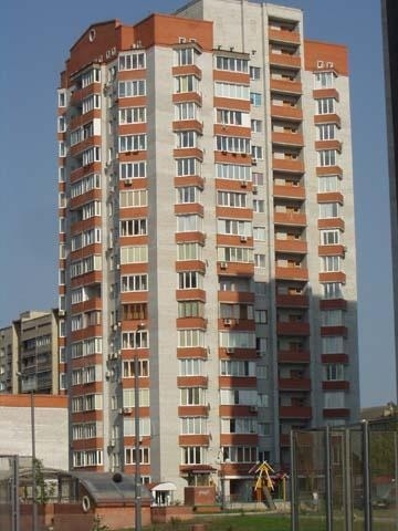 Киев, Верховного Совета бул., 21Б