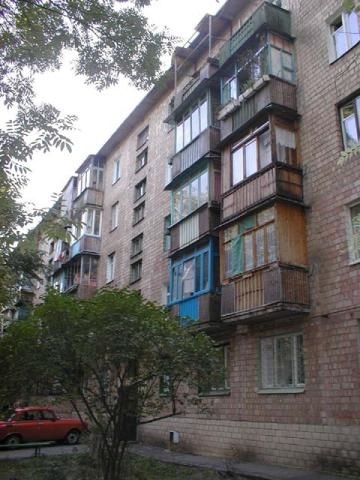 Київ, Зодчих вул., 14