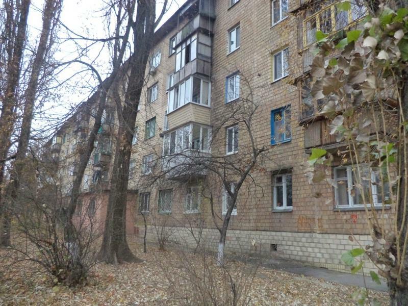 Київ, Зодчих вул., 14