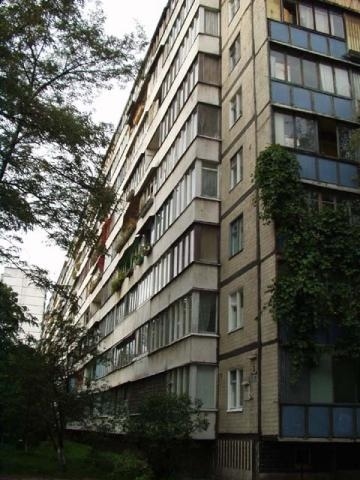Київ, Зодчих вул., 66