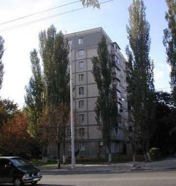 Київ, Зодчих вул., 66