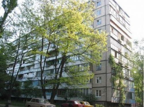 Київ, Зодчих вул., 66