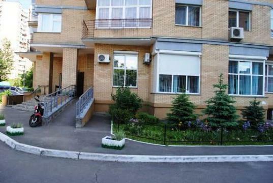Киев, Ирпенская ул., 69А