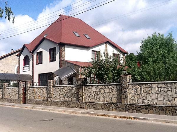 Киев, Квитки-Основьяненко ул., 38