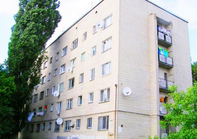 Київ, Волинська вул., 69