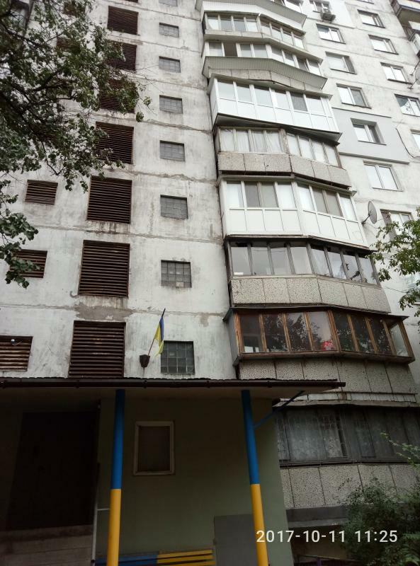 Київ, Волгоградська вул., 27