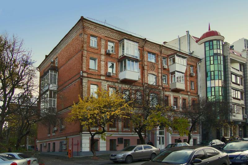 Киев, Вознесенский спуск, 18
