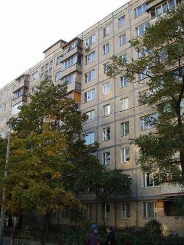 Киев, Маршала Малиновского ул., 7