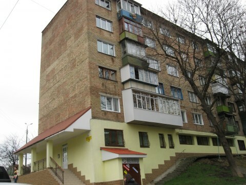 Київ, Лук`янівська вул., 79