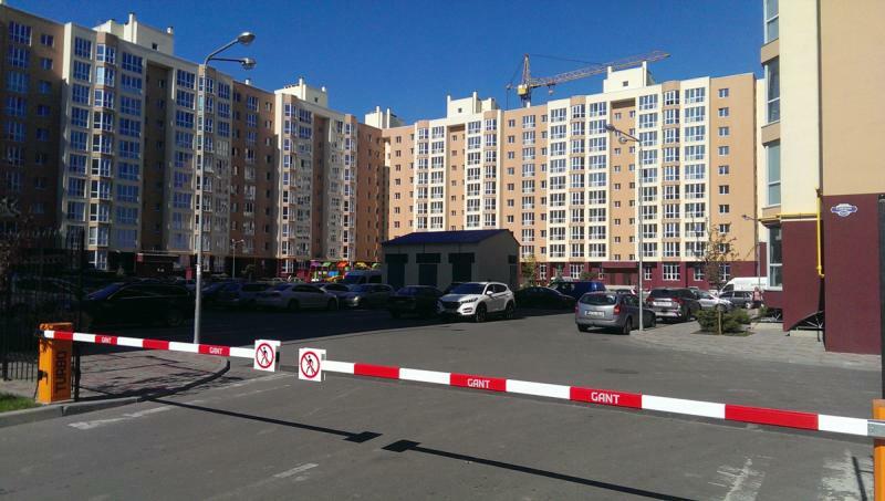 Киев, Литвиненко-Вольгемут ул., 2