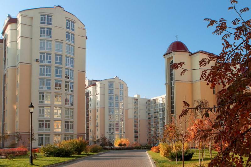 Киевская обл., Киево-Святошинский район, с. Чайки, Валентины Чайки ул., 1