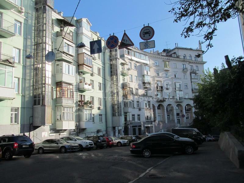 Киев, Лютеранская ул., 26/17