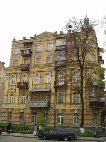 Київ, Тарасівська вул., 1б