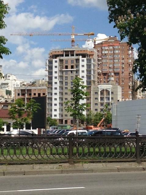 Київ, Золотоустівська вул., 16