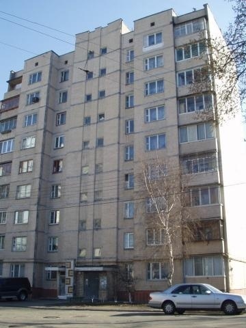 Киев, Феофила Яновского ул., 2