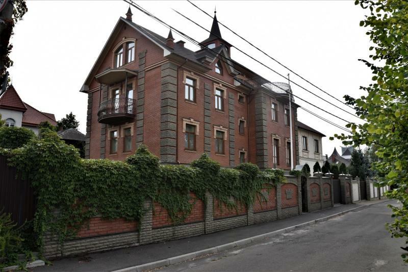 Киев, Ольшанская ул., 1
