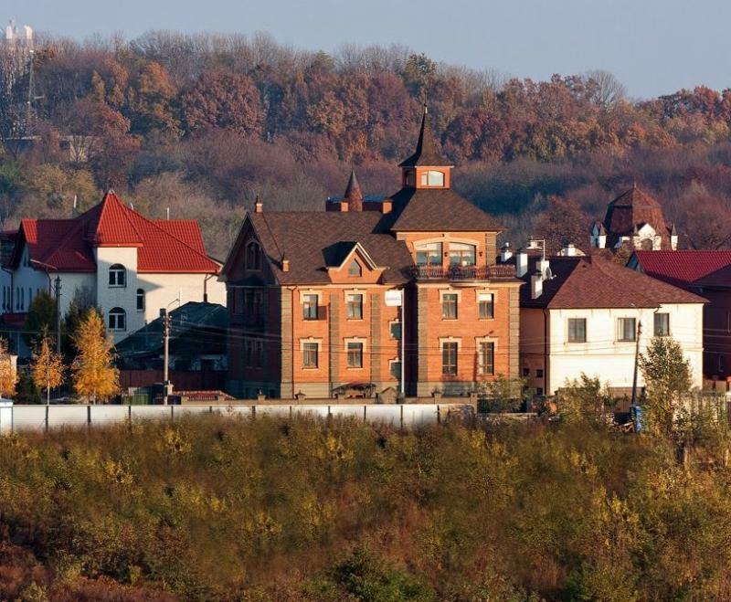 Киев, Ольшанская ул., 1