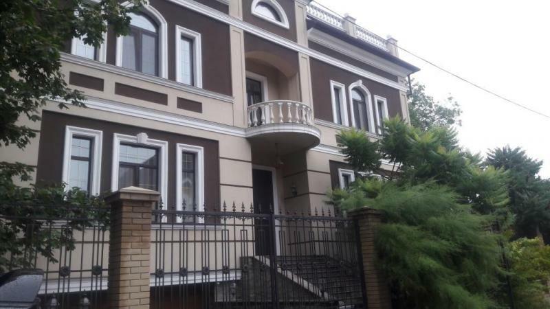 Київ, Отто Шмідта вул., 6