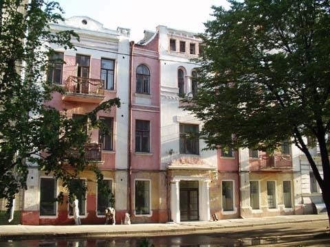 Киев, Панаса Мирного ул., 7
