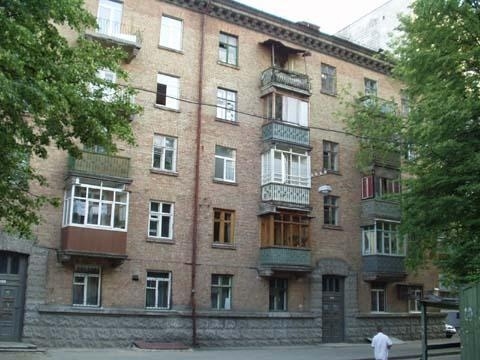 Київ, Панаса Мирного вул., 3