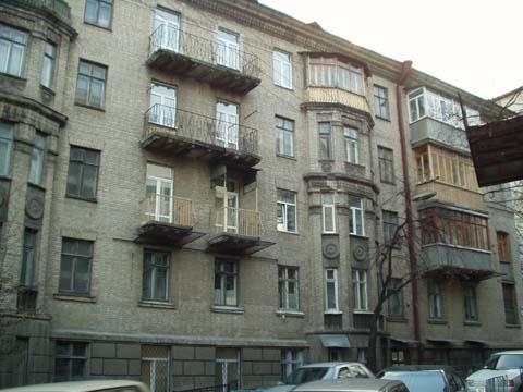 Киев, Паторжинского ул., 8/21