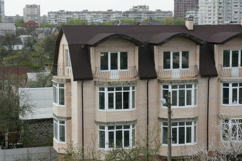 Киев, Осенняя ул., 66