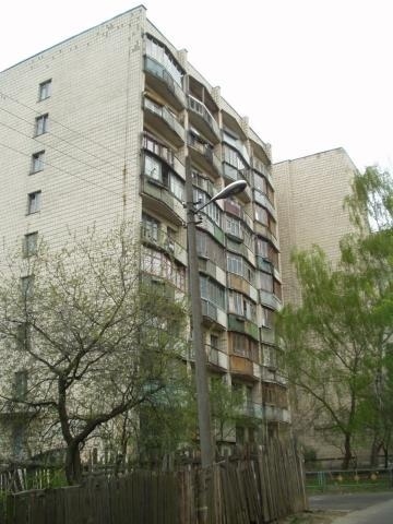 Киев, Озерная ул., 7