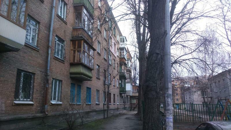 Киев, Ольжича ул., 12