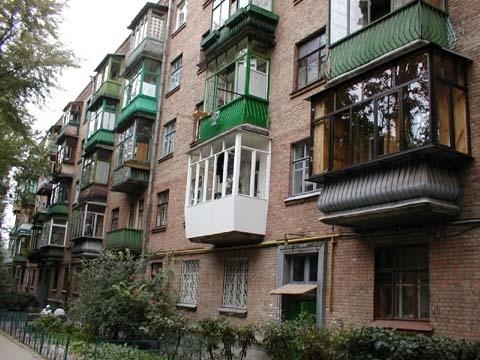 Киев, Ольжича ул., 12