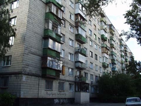 Київ, Михайла Донця вул., 21А